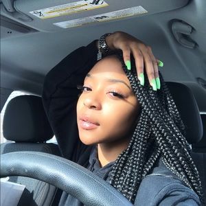 Meet your Posher, Mar' kayla